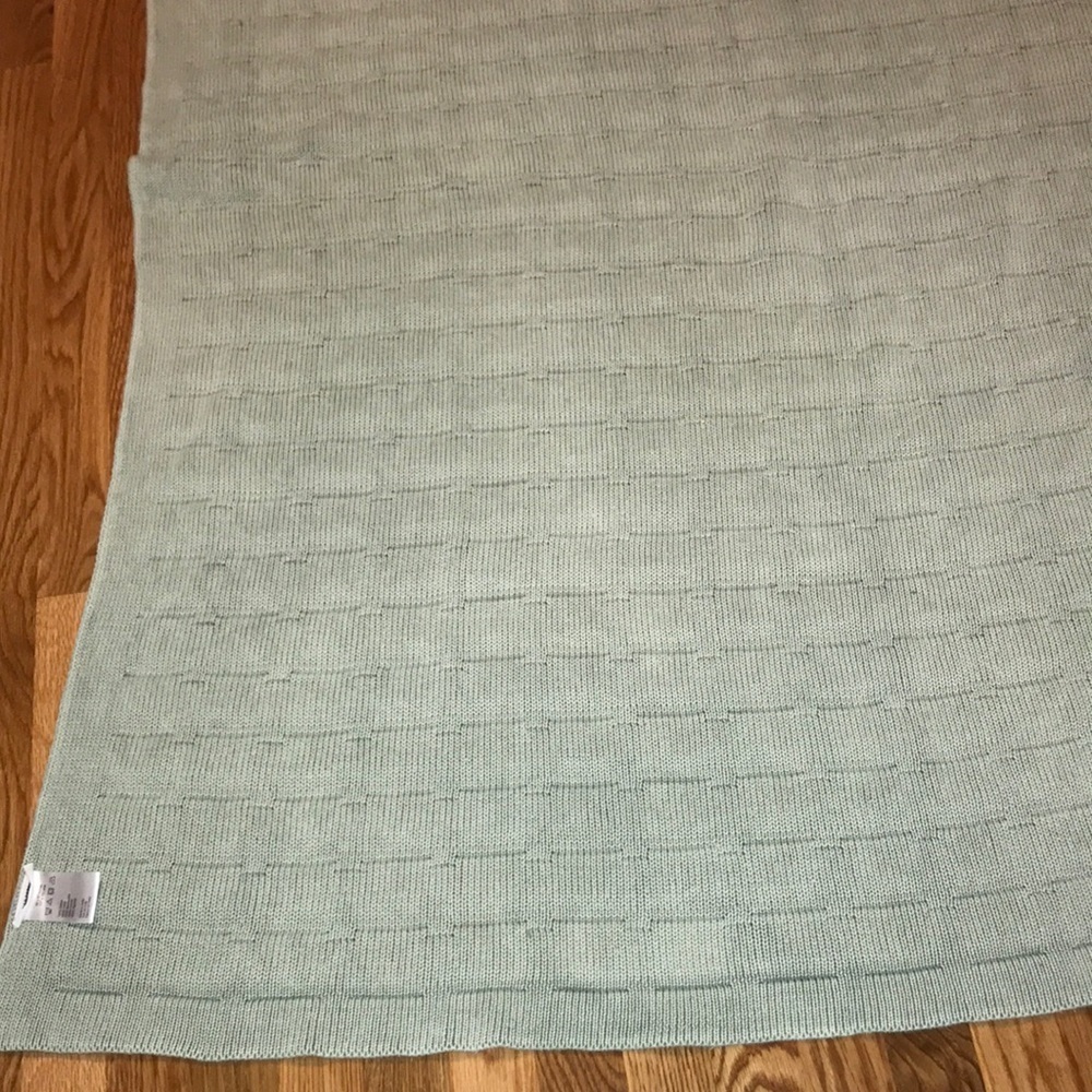 Anthropologie Narissa Throw Blanket Green - Picture 16 of 16